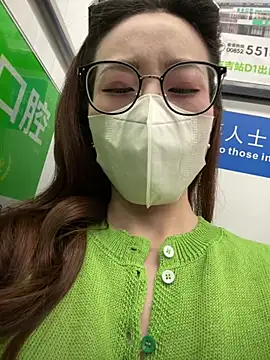 meimeibuguai online show from July 6, 2026, 3:03 pm