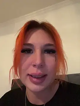 Snapshot of devilinhereyes chatting on April 2, 2026, 6:27 pm devilinhereyes online show from April 2, 2026, 6:27 pm