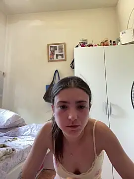 fogosaaa00 online show from June 15, 2026, 2:19 pm