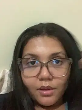 viviboraaaa online show from May 7, 2026, 12:38 am