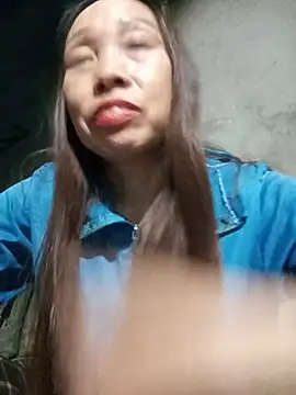 Vily-lonely online show from May 25, 2026, 12:11 pm