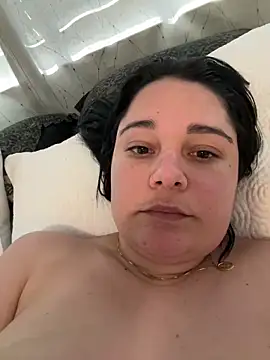 JesslatinaVIP online show from April 3, 2026, 9:57 pm