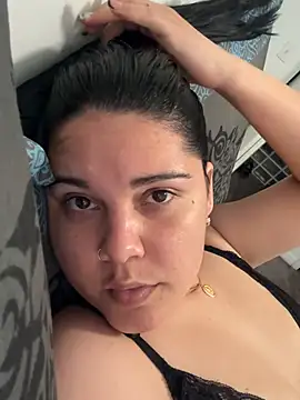 JesslatinaVIP online show from April 22, 2026, 11:28 pm