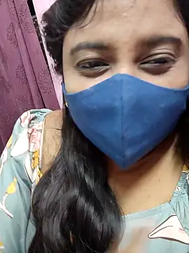 Tami-sonia online show from April 2, 2026, 7:22 pm