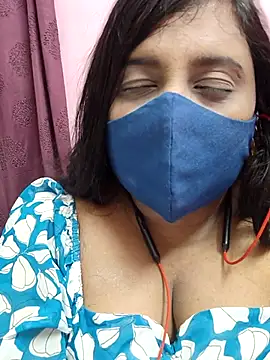Tami-sonia online show from April 11, 2026, 6:45 pm