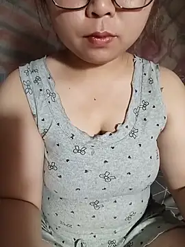 jas-cutle online show from May 19, 2026, 1:44 am