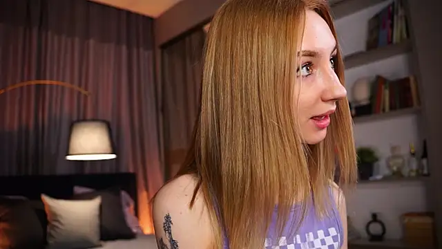 Melrose  online show from April 3, 2026, 9:02 pm