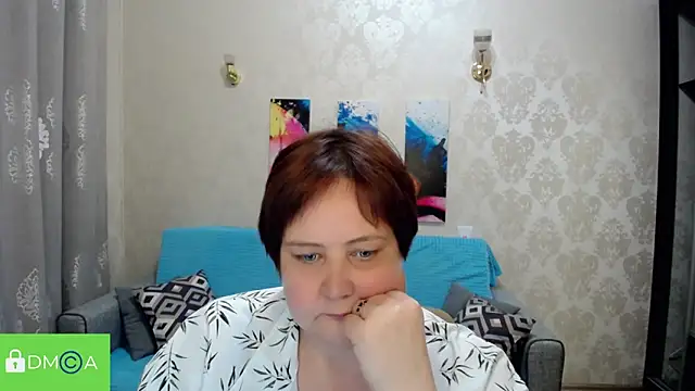 QUEEN02030 online show from April 8, 2026, 3:01 pm