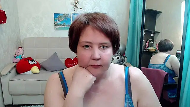 QUEEN02030 online show from April 20, 2026, 3:15 pm