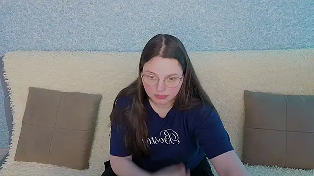 SofiDreamm online show from April 25, 2026, 2:25 pm