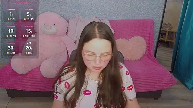 SofiDreamm online show from May 2, 2026, 7:41 pm