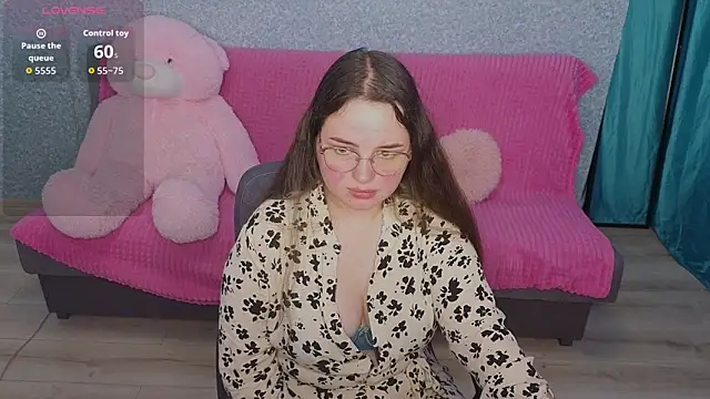 SofiDreamm online show from May 9, 2026, 7:52 pm