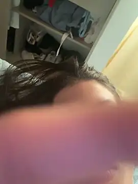 Snapshot of mia_diamon66 chatting on March 31, 2026, 10:32 pm mia diamon66 online show from March 31, 2026, 10:32 pm