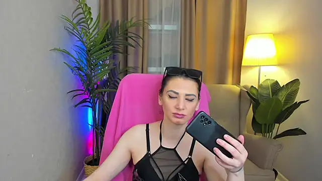 Ophyrix online show from April 6, 2026, 9:21 am