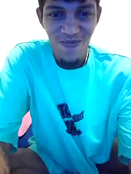 Snapshot of Moreno_perverso22 chatting on April 2, 2026, 5:38 am Moreno perverso22 online show from April 2, 2026, 5:38 am