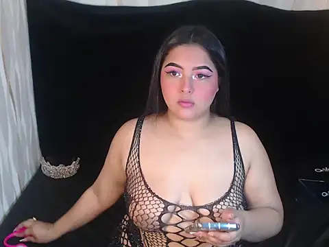KamylaBiker online show from April 19, 2026, 1:38 am