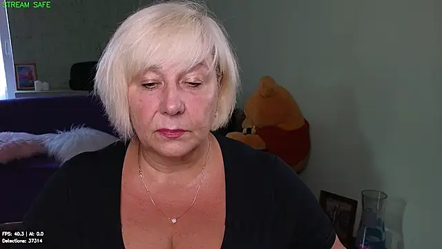 Milane Milky online show from July 13, 2026, 5:21 am