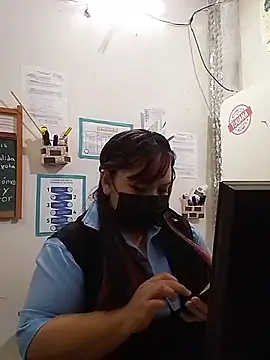 sweetadamisoffice online show from April 28, 2026, 12:53 am
