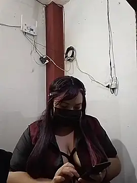 sweetadamisoffice online show from May 17, 2026, 3:04 am