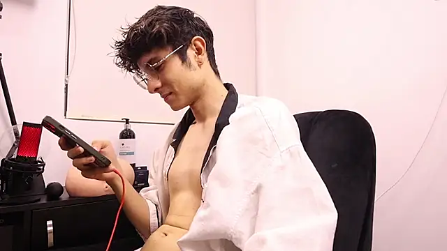 Tyler Blade online show from April 11, 2026, 12:15 am