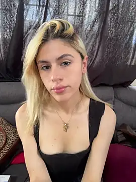 Lia fire online show from May 18, 2026, 7:09 pm