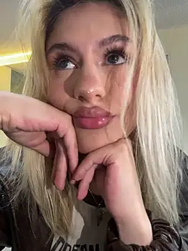Lia fire online show from May 20, 2026, 6:36 pm
