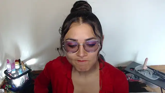 FreyaRouge online show from June 12, 2026, 5:12 pm