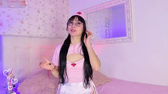 lia kitty0 online show from May 28, 2026, 7:00 pm