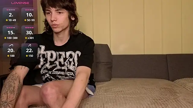 Snapshot of luvmp4 chatting on April 3, 2026, 1:03 am luvmp4 online show from April 3, 2026, 1:03 am