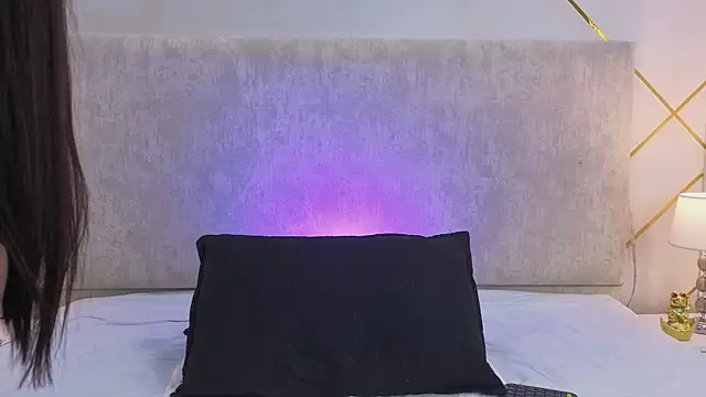 Sammi Evanns online show from June 18, 2026, 4:24 am