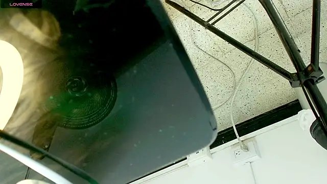 Selene  Luna online show from April 12, 2026, 1:43 am