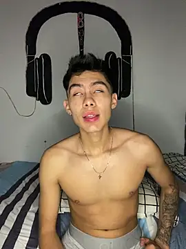 Snapshot of jmaxter chatting on April 16, 2026, 5:08 am jmaxter online show from April 16, 2026, 5:08 am