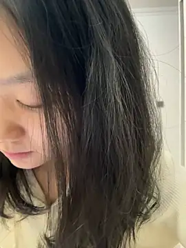 Shanshan 1267 online show from April 14, 2026, 12:22 pm