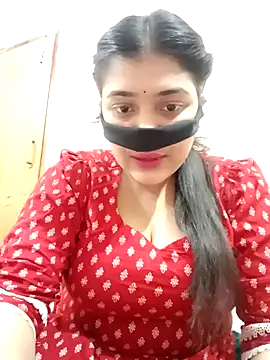 Joya-22 online show from April 10, 2026, 8:46 pm