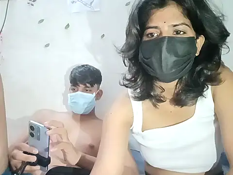 rubisassy14 online show from April 7, 2026, 8:26 am