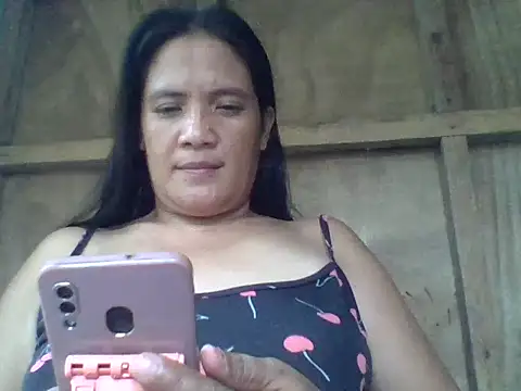 Snapshot of PinayZaira chatting on June 2, 2026, 6:48 am PinayZaira online show from June 2, 2026, 6:48 am