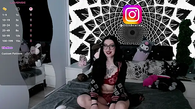 Lilithcaine online show from April 11, 2026, 9:02 am