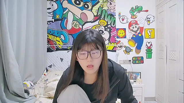 mianmian-666 online show from April 21, 2026, 4:19 am