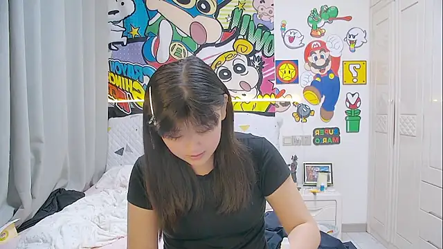 mianmian-666 online show from April 24, 2026, 1:13 pm