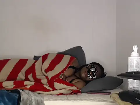 Snapshot of Lady_Dianaxx chatting on April 15, 2026, 7:58 pm Lady Dianaxx online show from April 15, 2026, 7:58 pm