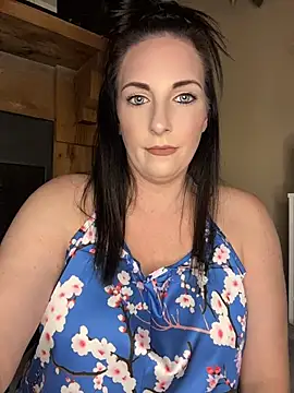 Snapshot of taylorsunshine chatting on June 4, 2026, 12:38 am taylorsunshine online show from June 4, 2026, 12:38 am
