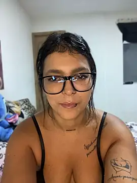Mia milf x online show from May 22, 2026, 11:10 pm