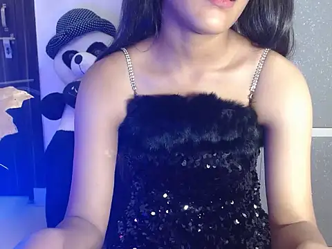 Nora81 online show from April 18, 2026, 7:18 pm