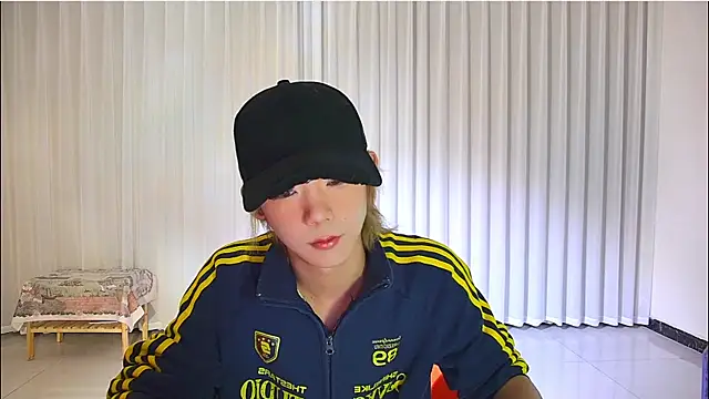 wumei-001 online show from April 8, 2026, 10:37 am