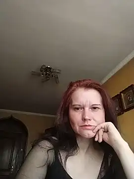 Snapshot of VeronikaLogan chatting on June 4, 2026, 8:20 am VeronikaLogan online show from June 4, 2026, 8:20 am