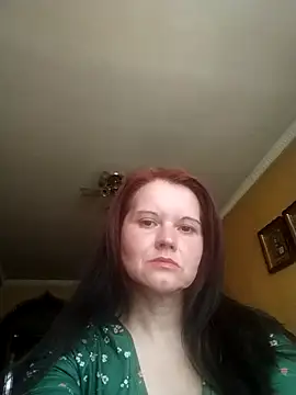 Snapshot of VeronikaLogan chatting on June 9, 2026, 10:38 am VeronikaLogan online show from June 9, 2026, 10:38 am