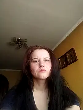 Snapshot of VeronikaLogan chatting on July 1, 2026, 7:32 am VeronikaLogan online show from July 1, 2026, 7:32 am