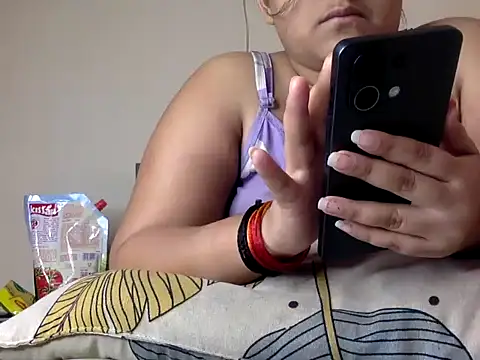 Bitchin Riya online show from June 19, 2026, 8:29 am