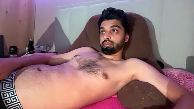 priyxh online show from June 29, 2026, 10:10 pm