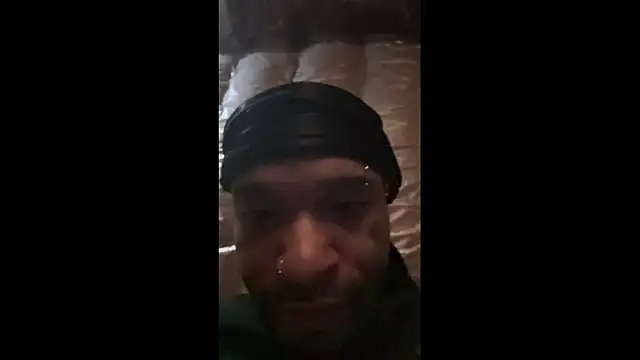 JRNBLU44 online show from May 11, 2026, 10:51 pm